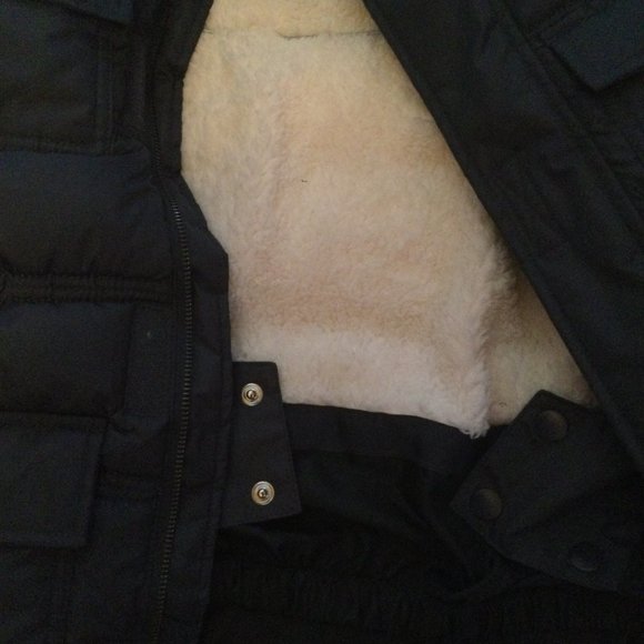 Old Navy Boys Go-Warm Faux Fur Hooded Parka Coat - Picture 3 of 4